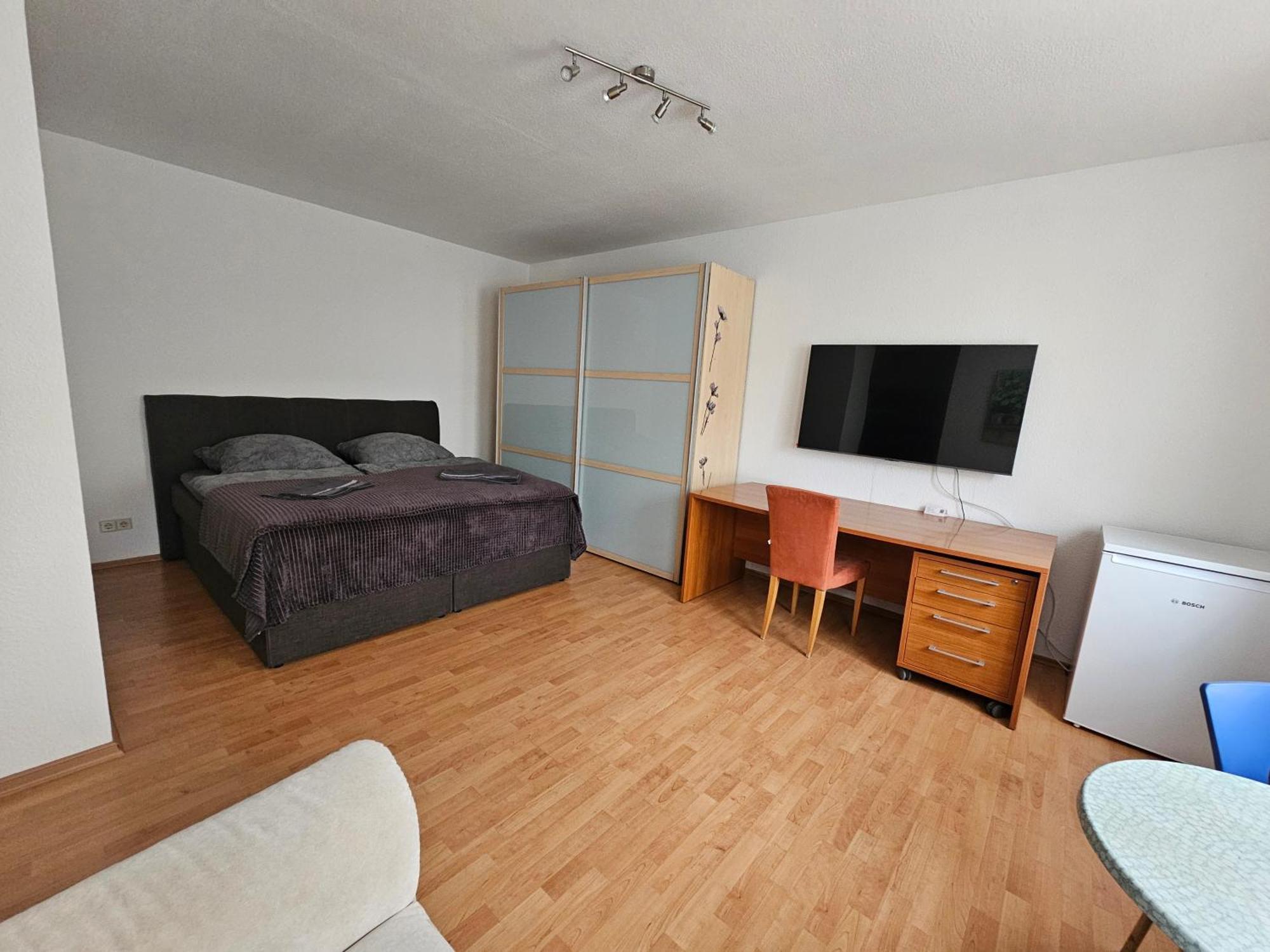 באיירוט City-Close - King Bed & Free Garage מראה חיצוני תמונה
