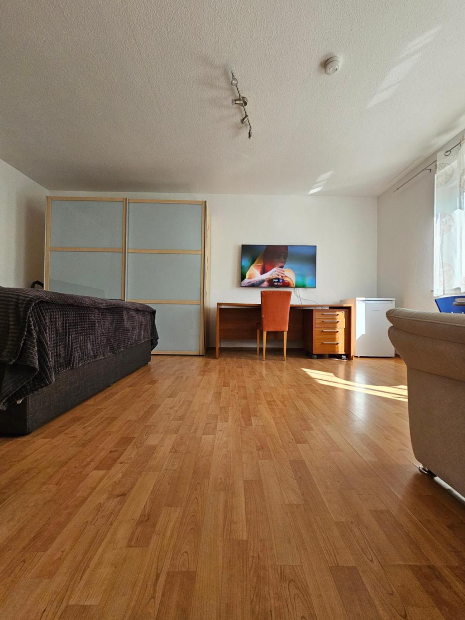 באיירוט City-Close - King Bed & Free Garage מראה חיצוני תמונה