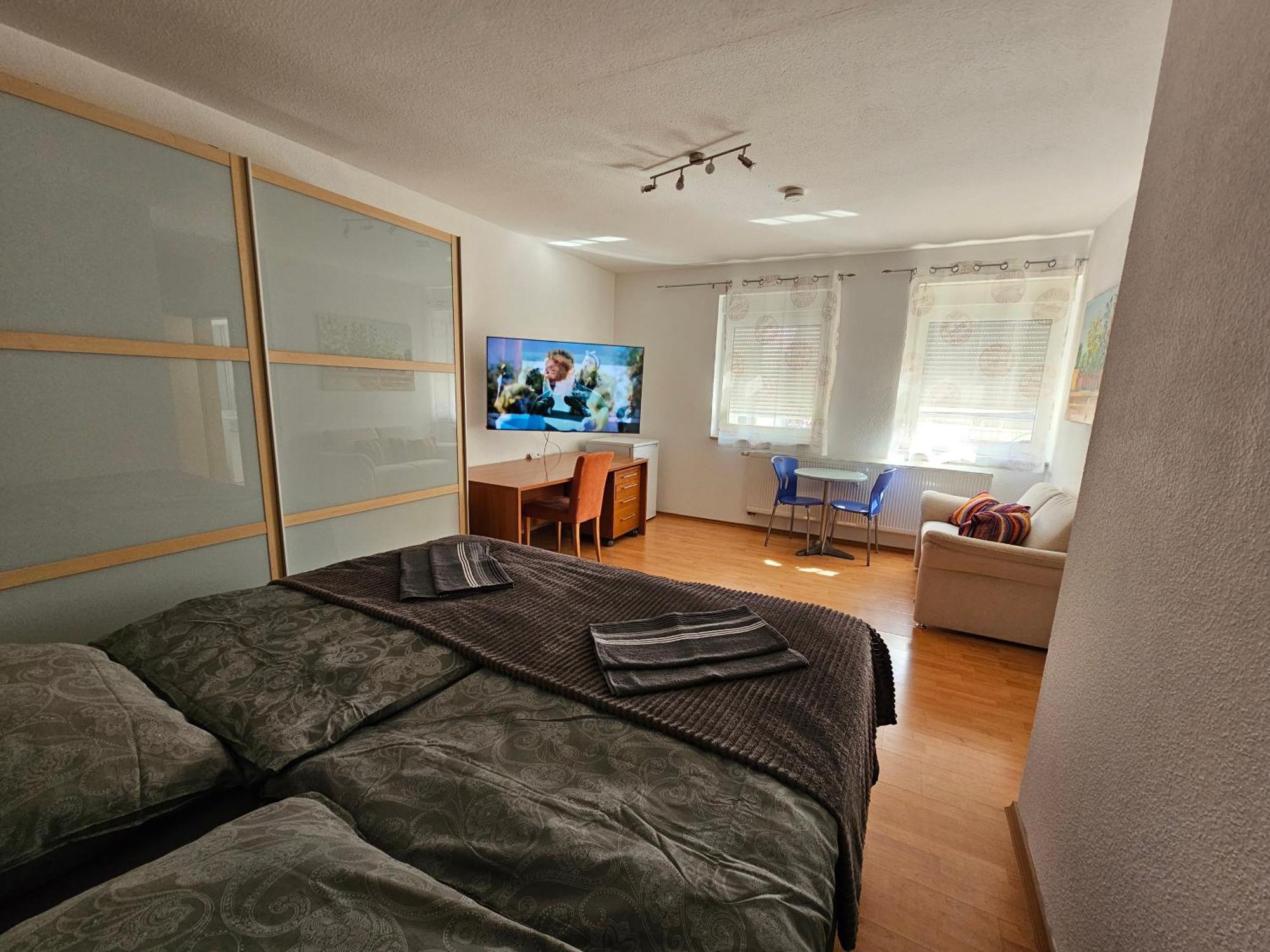 באיירוט City-Close - King Bed & Free Garage מראה חיצוני תמונה